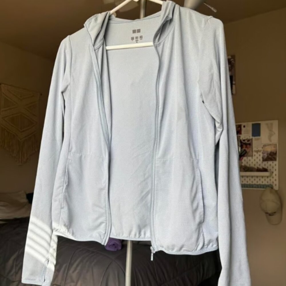 Uniqlo Airism UV Zip Jacket in Blue